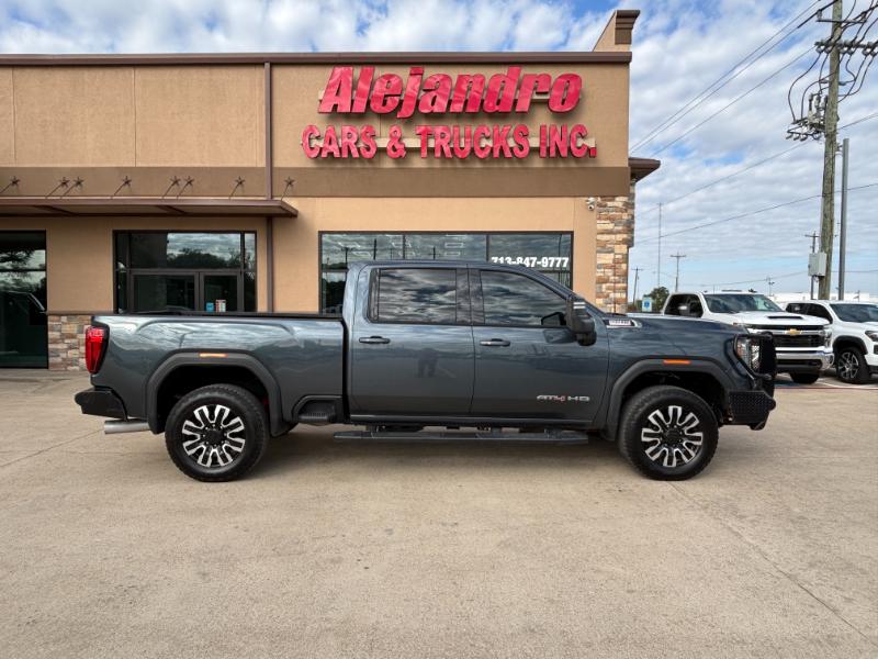GMC Sierra 2500HD AT4 Crew Cab Long Box 4WD 2020