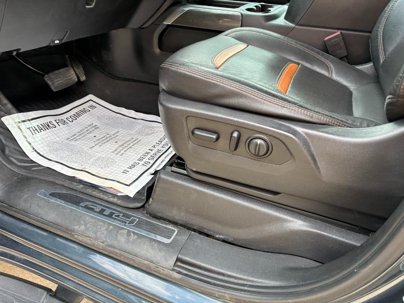 GMC Sierra 2500HD AT4 Crew Cab Long Box 4WD 2020