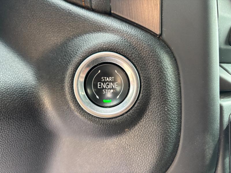 GMC Sierra 2500HD AT4 Crew Cab Long Box 4WD 2020