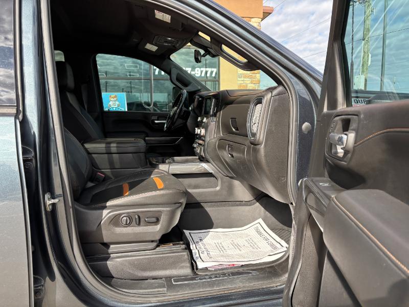 GMC Sierra 2500HD AT4 Crew Cab Long Box 4WD 2020