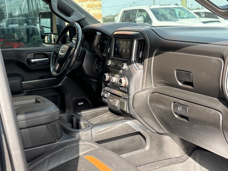 GMC Sierra 2500HD AT4 Crew Cab Long Box 4WD 2020