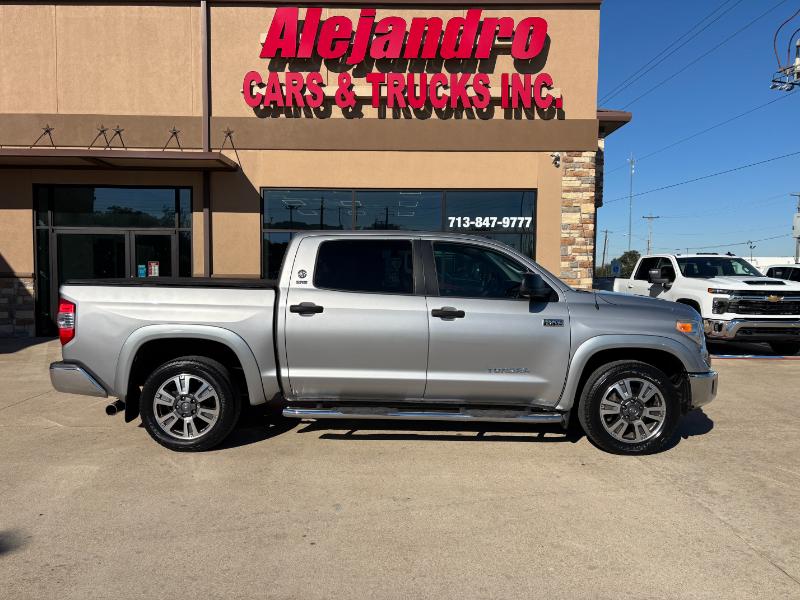 Toyota Tundra SR5 5.7L V8 CrewMax 2WD 2015