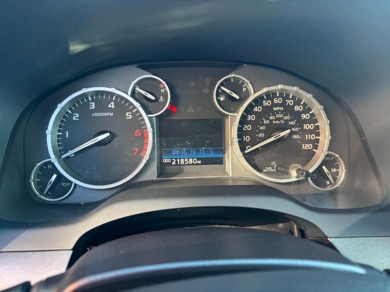 Toyota Tundra SR5 5.7L V8 CrewMax 2WD 2015