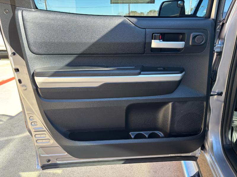 Toyota Tundra SR5 5.7L V8 CrewMax 2WD 2015