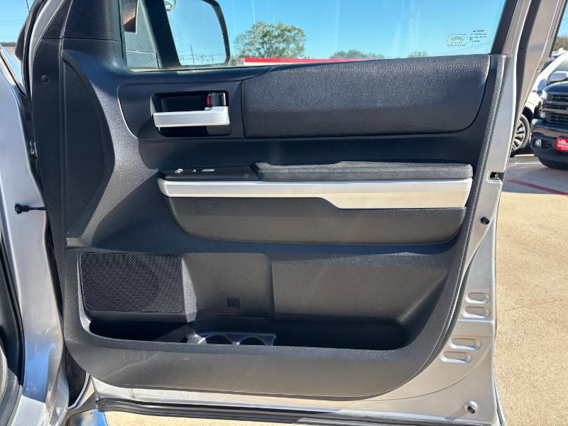 Toyota Tundra SR5 5.7L V8 CrewMax 2WD 2015