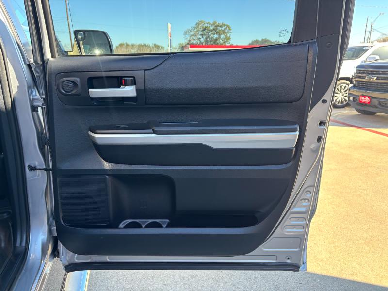 Toyota Tundra SR5 5.7L V8 CrewMax 2WD 2015