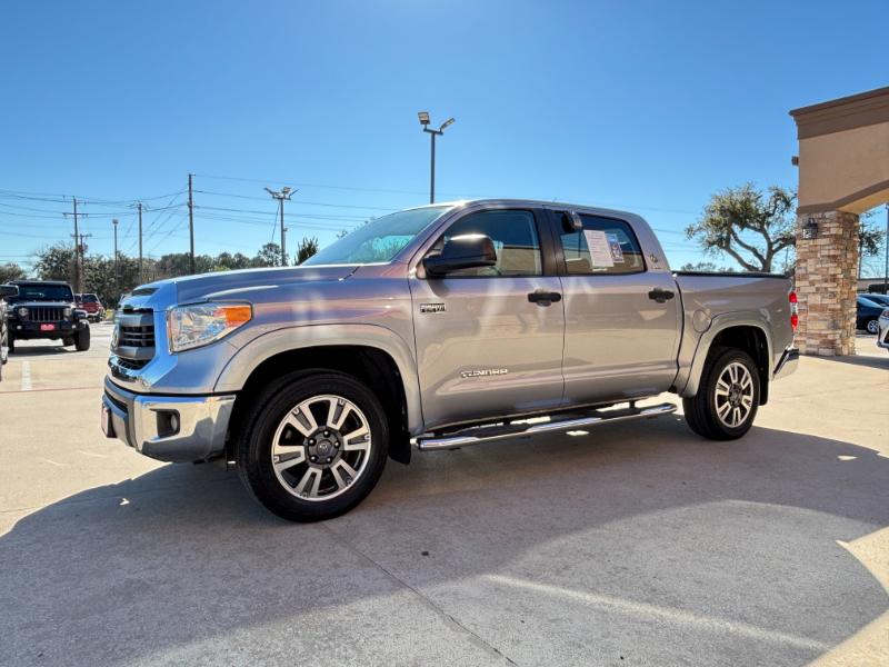Toyota Tundra SR5 5.7L V8 CrewMax 2WD 2015