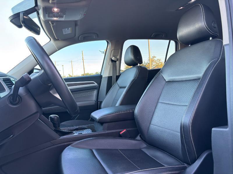 Volkswagen Atlas V6 SE w/Technology 2022