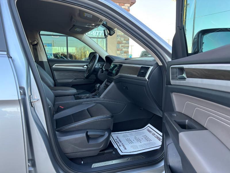 Volkswagen Atlas V6 SE w/Technology 2022