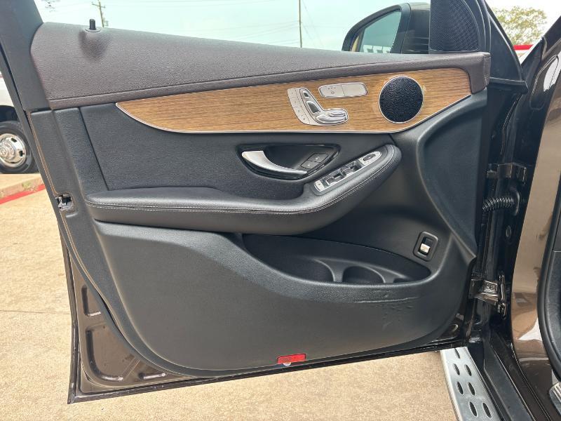 Mercedes-Benz GLC-Class GLC300 2018