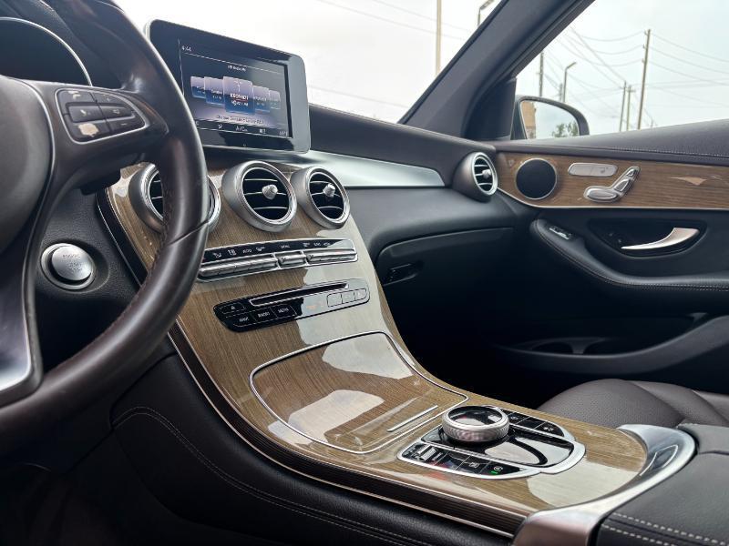 Mercedes-Benz GLC-Class GLC300 2018