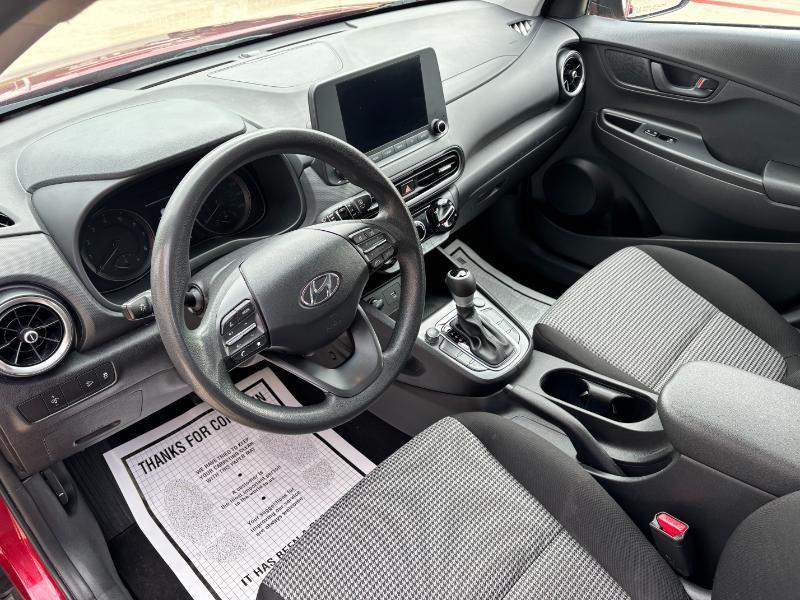 Hyundai Kona SE 2023