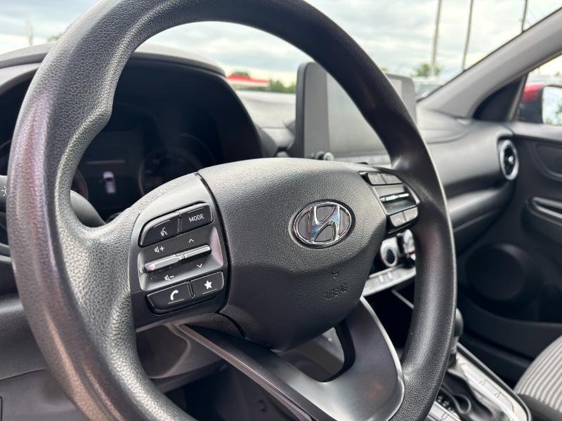 Hyundai Kona SE 2023