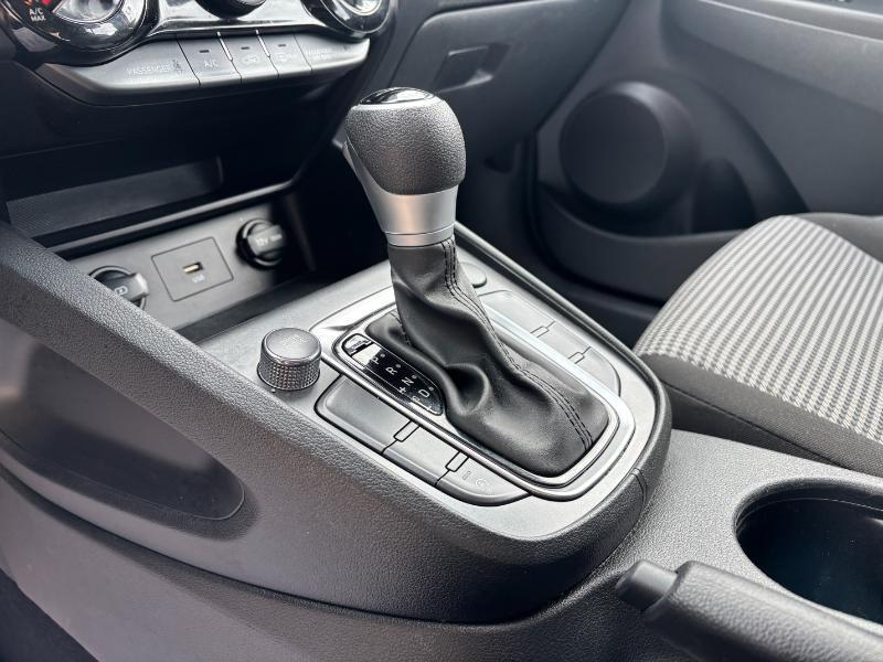 Hyundai Kona SE 2023