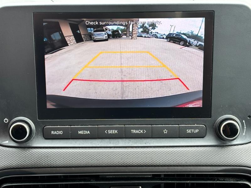 Hyundai Kona SE 2023