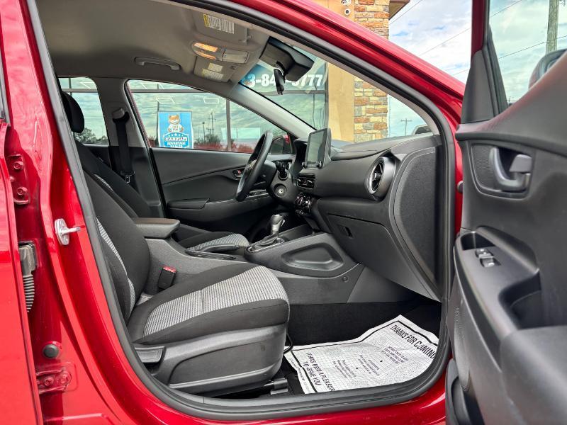 Hyundai Kona SE 2023