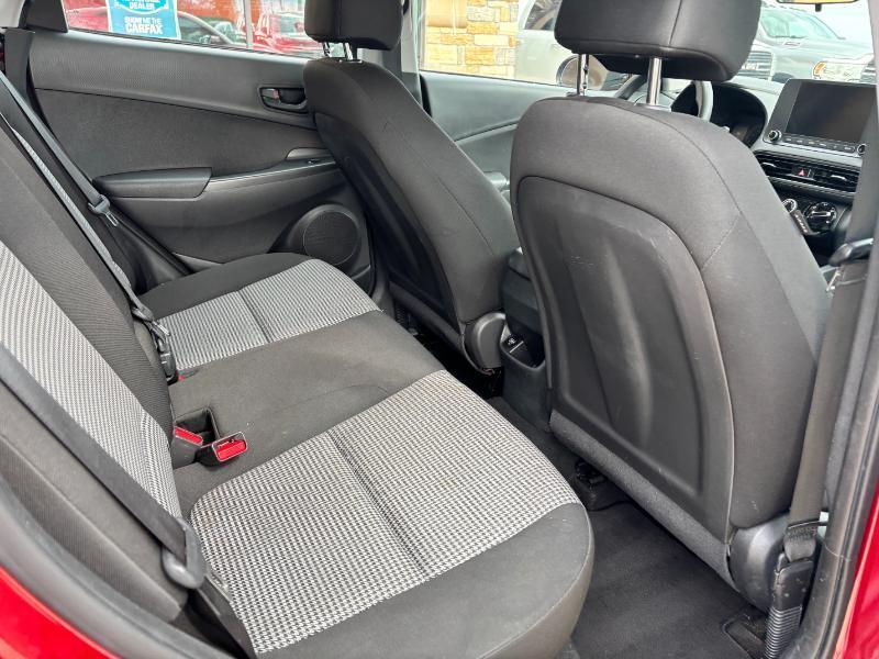 Hyundai Kona SE 2023