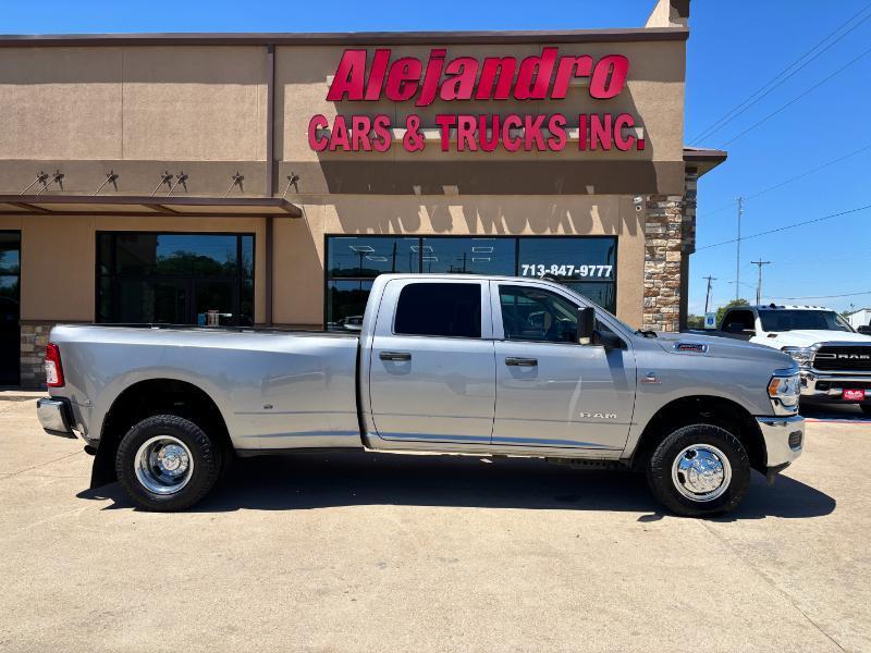 RAM 3500 Tradesman Crew Cab 4WD DRW 2019