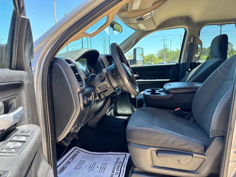 RAM 3500 Tradesman Crew Cab 4WD DRW 2019