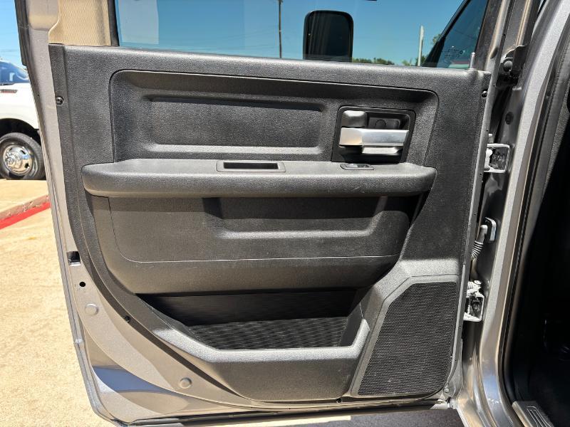 RAM 3500 Tradesman Crew Cab 4WD DRW 2019