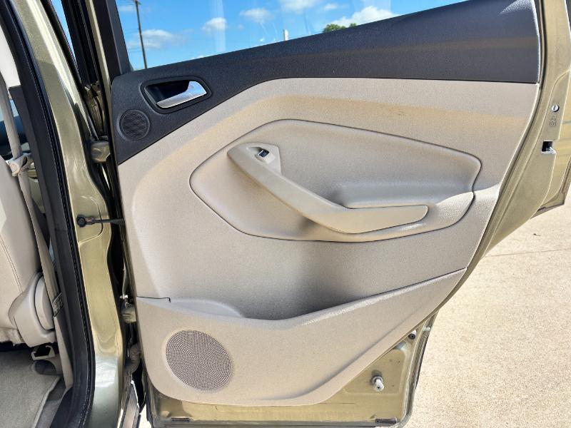 Ford Escape Titanium FWD 2014