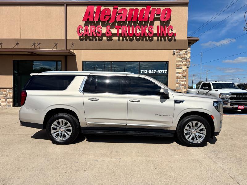 GMC Yukon XL Denali 4WD 2021