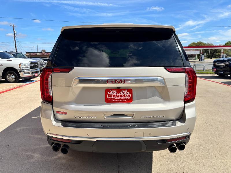 GMC Yukon XL Denali 4WD 2021