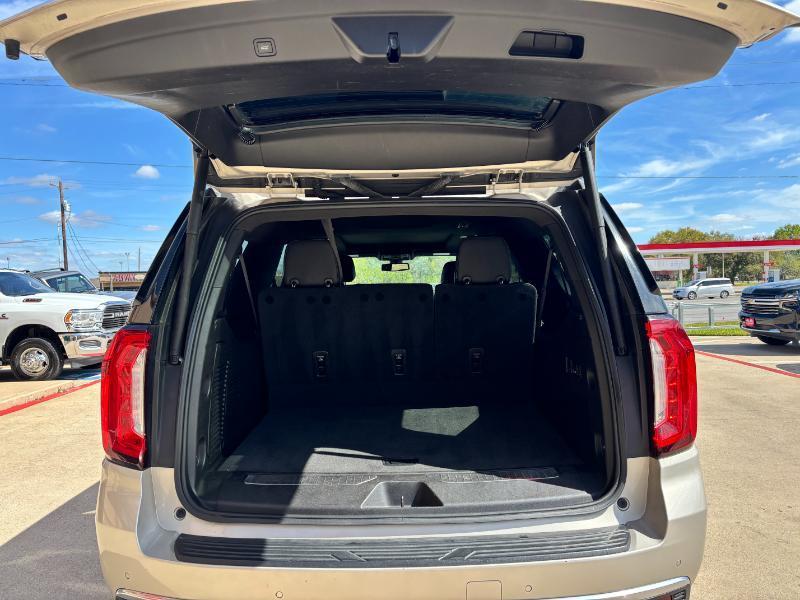 GMC Yukon XL Denali 4WD 2021
