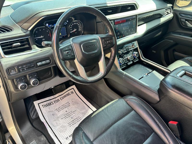 GMC Yukon XL Denali 4WD 2021