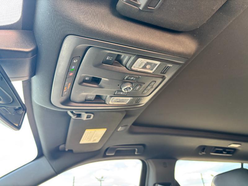 GMC Yukon XL Denali 4WD 2021
