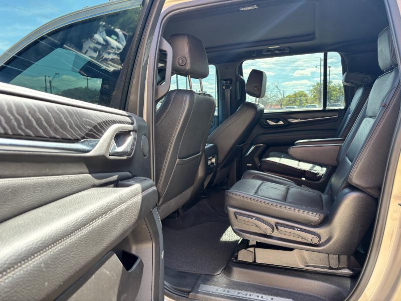 GMC Yukon XL Denali 4WD 2021
