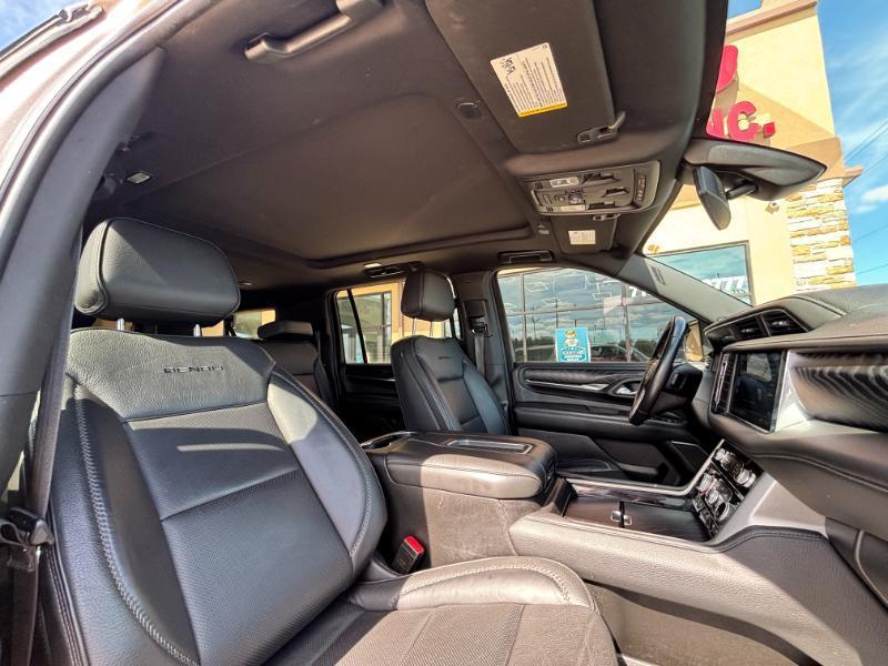 GMC Yukon XL Denali 4WD 2021