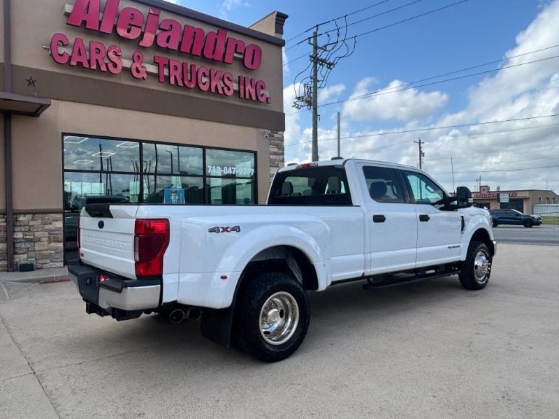 Ford F-350 SD XLT Crew Cab Long Bed DRW 4WD 2022