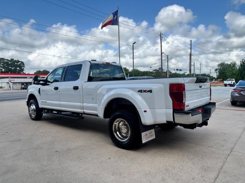 Ford F-350 SD XLT Crew Cab Long Bed DRW 4WD 2022