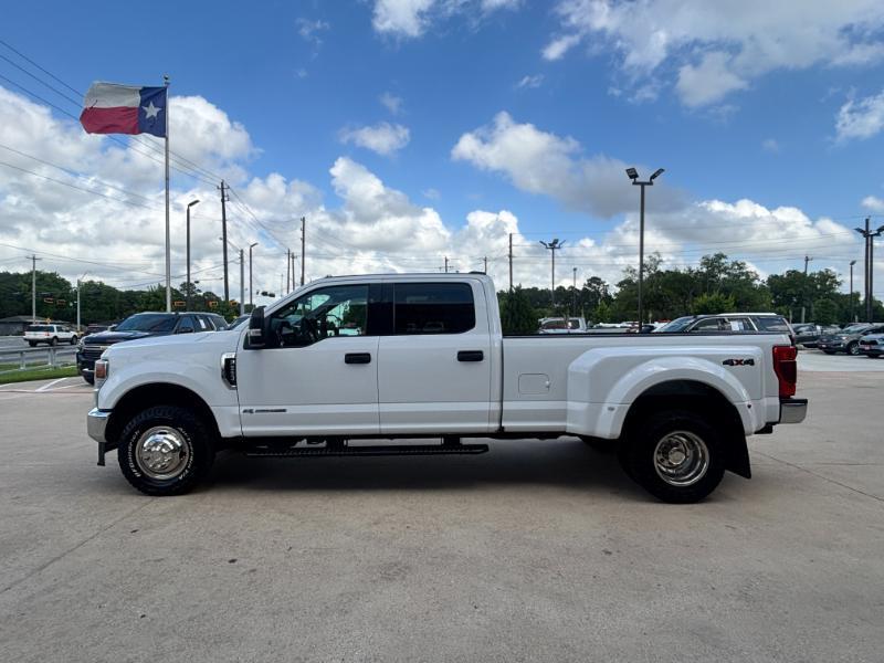 Ford F-350 SD XLT Crew Cab Long Bed DRW 4WD 2022