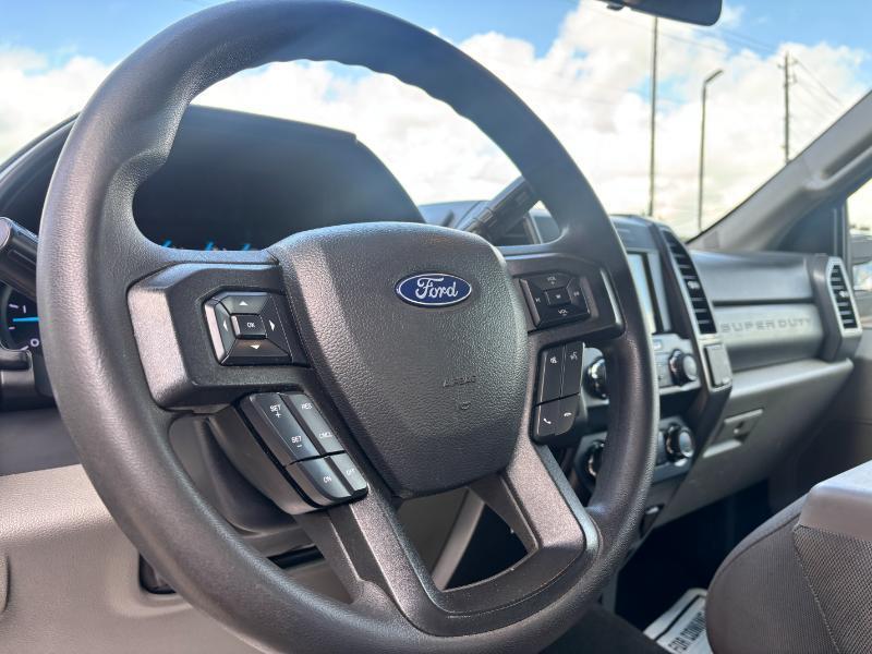 Ford F-350 SD XLT Crew Cab Long Bed DRW 4WD 2022