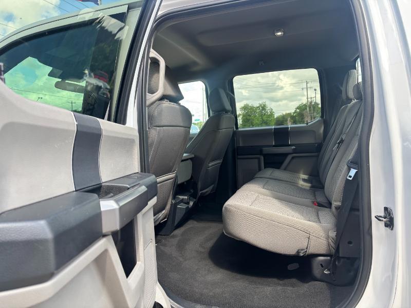 Ford F-350 SD XLT Crew Cab Long Bed DRW 4WD 2022