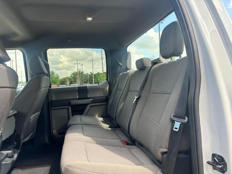 Ford F-350 SD XLT Crew Cab Long Bed DRW 4WD 2022