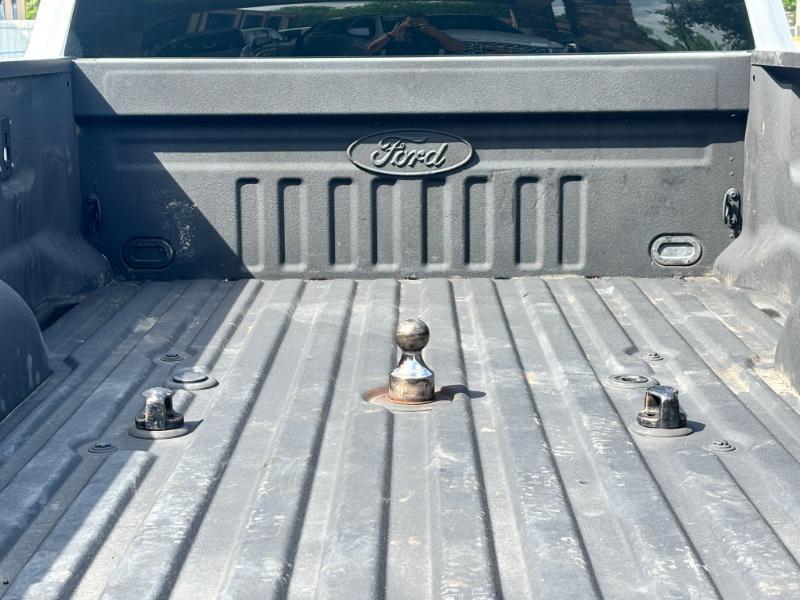 Ford F-350 SD XLT Crew Cab Long Bed DRW 4WD 2022