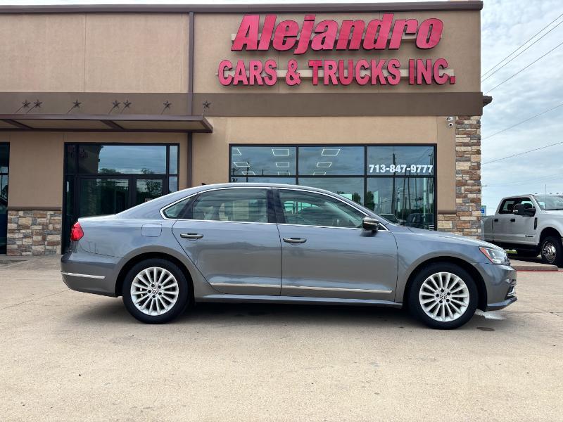 Volkswagen Passat SE 6A 2016