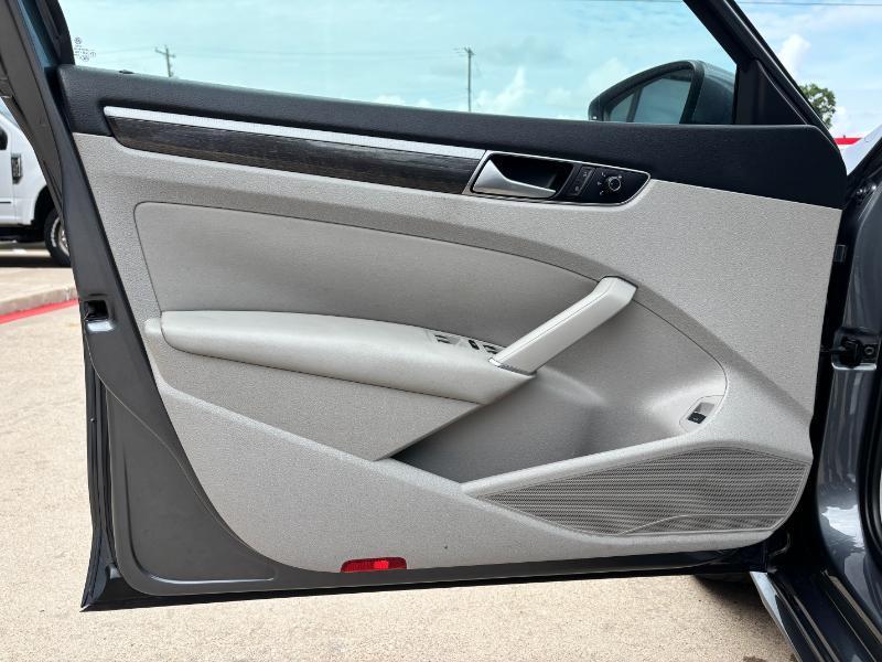 Volkswagen Passat SE 6A 2016