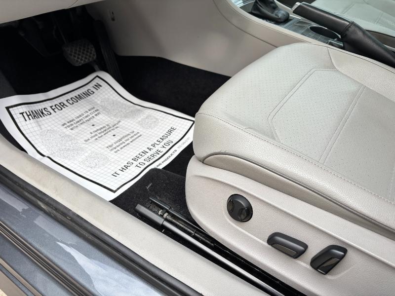 Volkswagen Passat SE 6A 2016