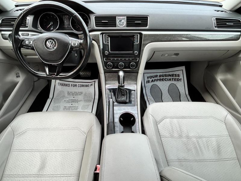 Volkswagen Passat SE 6A 2016