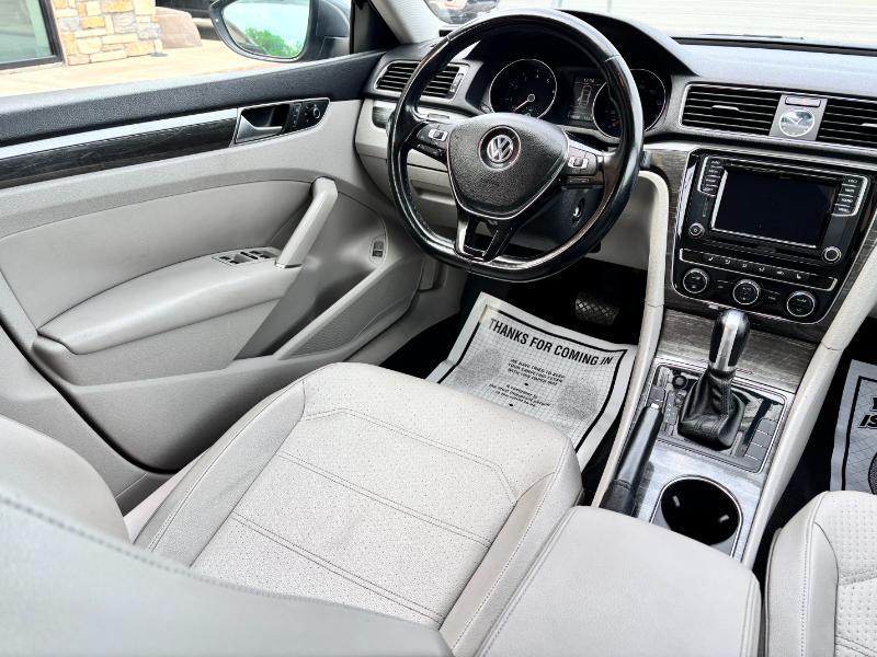 Volkswagen Passat SE 6A 2016