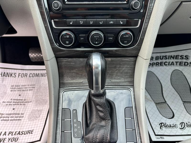 Volkswagen Passat SE 6A 2016