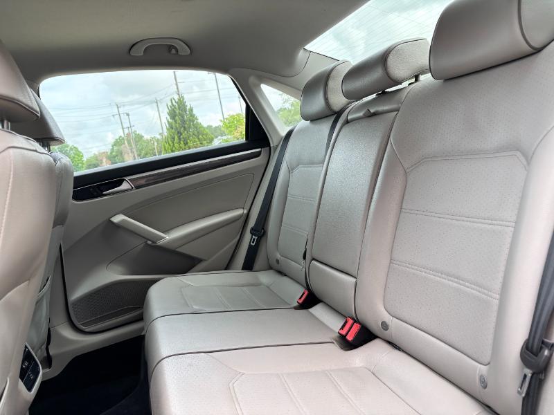Volkswagen Passat SE 6A 2016