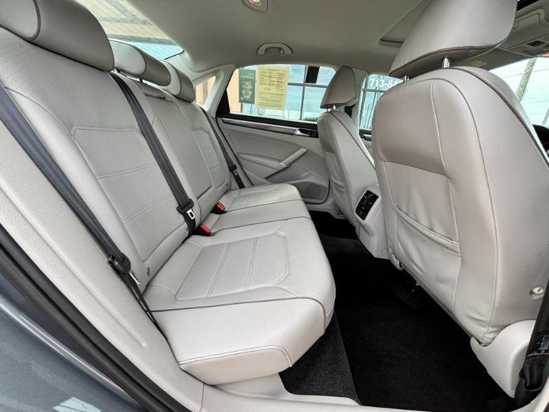 Volkswagen Passat SE 6A 2016