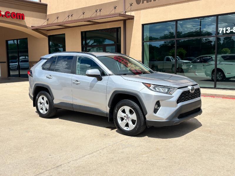 Toyota RAV4 XLE 2020