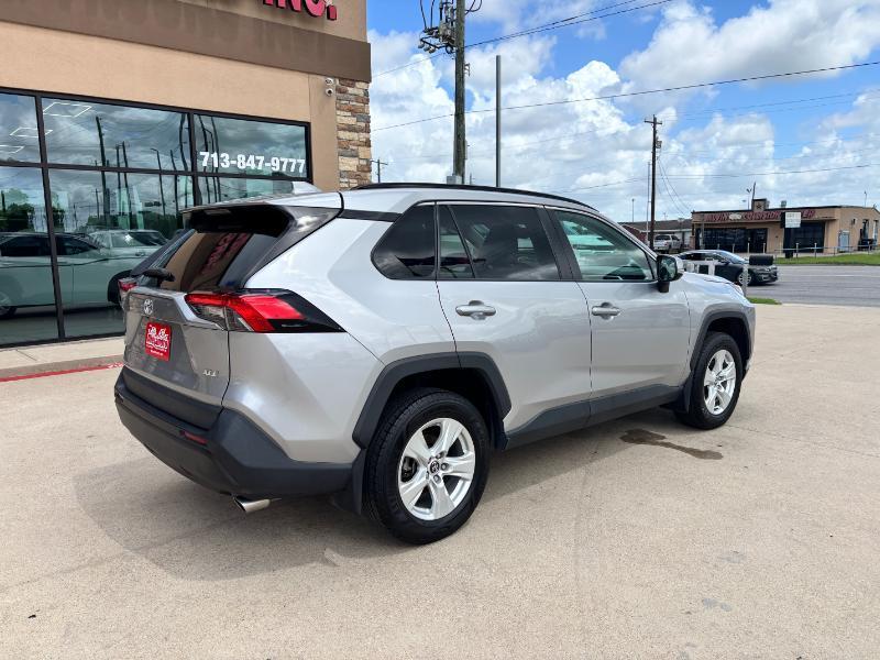 Toyota RAV4 XLE 2020