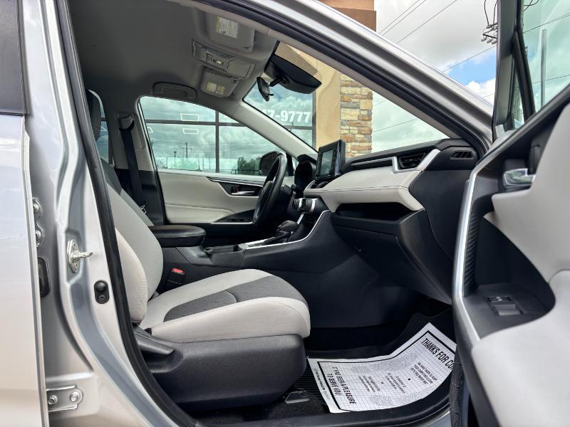 Toyota RAV4 XLE 2020